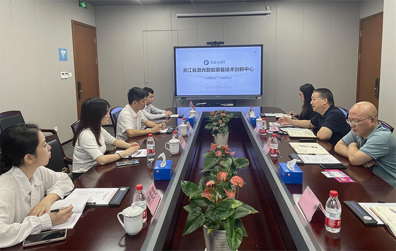 广东省激光行业协会邵火秘书长 一行到中心考察交流
